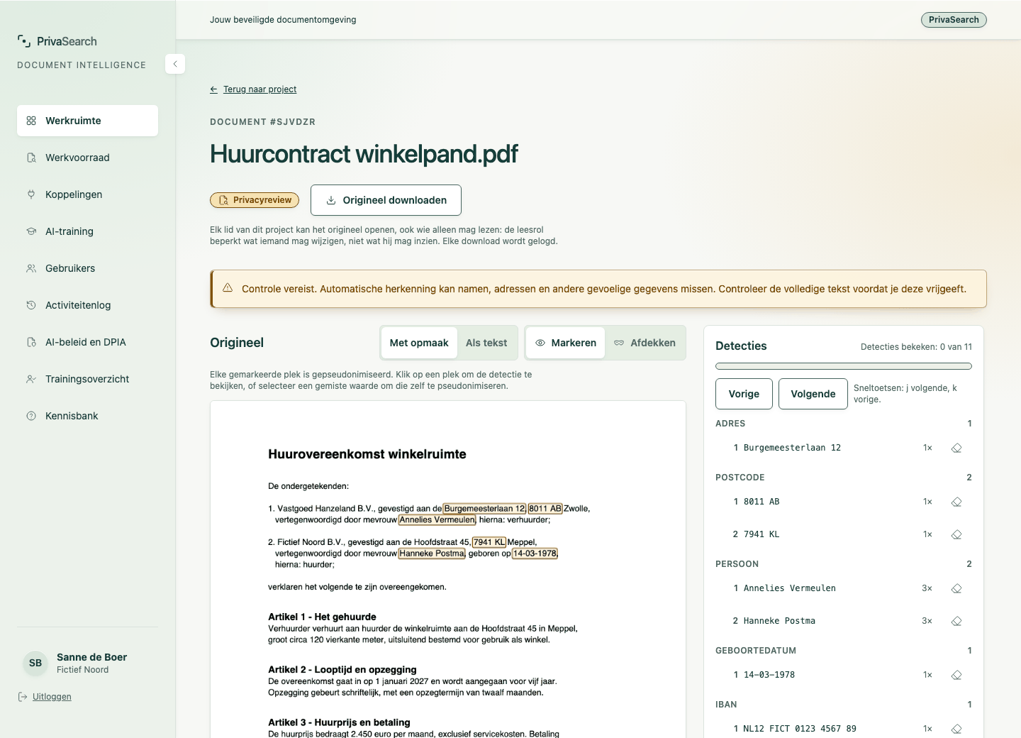 De privacyreview: het origineel met gemarkeerde persoonsgegevens en de lijst met detecties